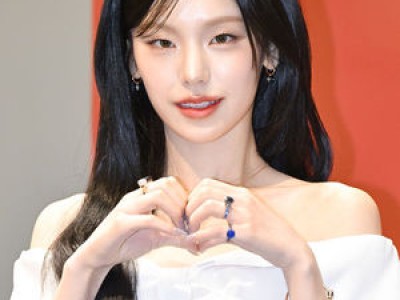 LG 트윈스 한화전 승리기원 시구 소식